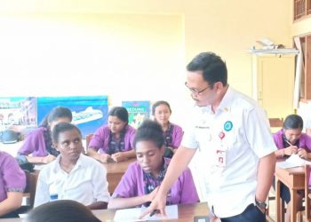 Puluhan Siswa SMK N 1 Singaraja Terima Pengenalan Sistem Imformasi Kearsipan Dinamis (SIKD)