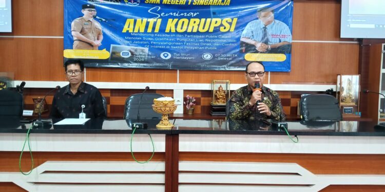 PENGARUH PENDIDIKAN ANTI KORUPSI DALAM MEMBENTUK KARAKTER SISWA ANTI KORUPSI (STUDI LITERATUR)